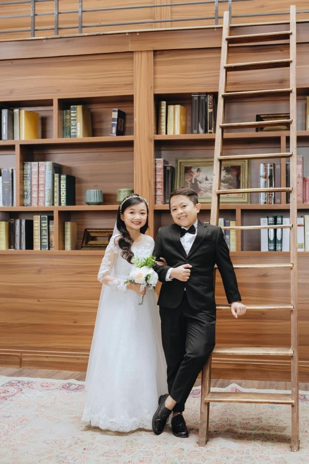 Cặp đôi tí hon gây bão với lễ cưới ngọt ngào, lãng mạn tại Nghệ An - Ảnh 6.