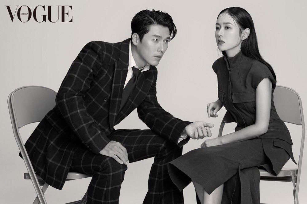 Nhìn lại dấu mốc quan trọng trong chuyện tình cảm của Hyun Bin - Son Ye Jin trước khi lên chức cha mẹ - Ảnh 2.