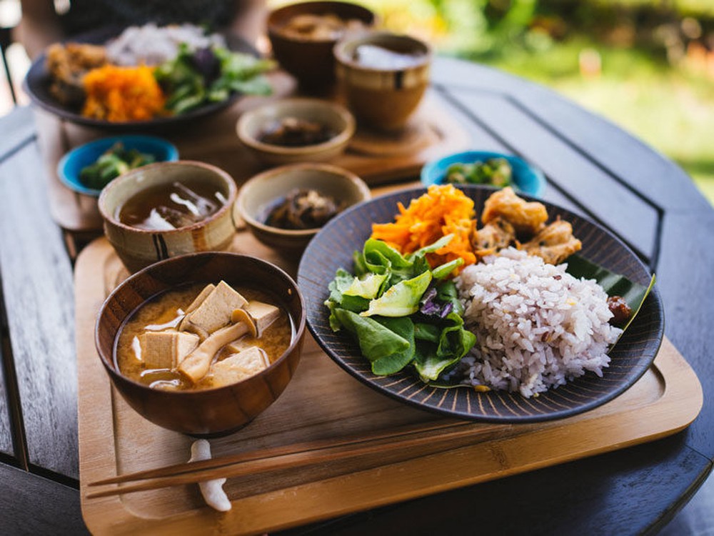 Thời điểm vàng người Nhật ăn tối để không tăng cân và sống thọ - Ảnh 2.