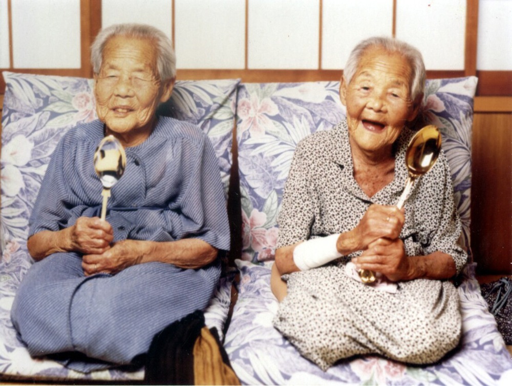 Thời điểm vàng người Nhật ăn tối để không tăng cân và sống thọ - Ảnh 1.