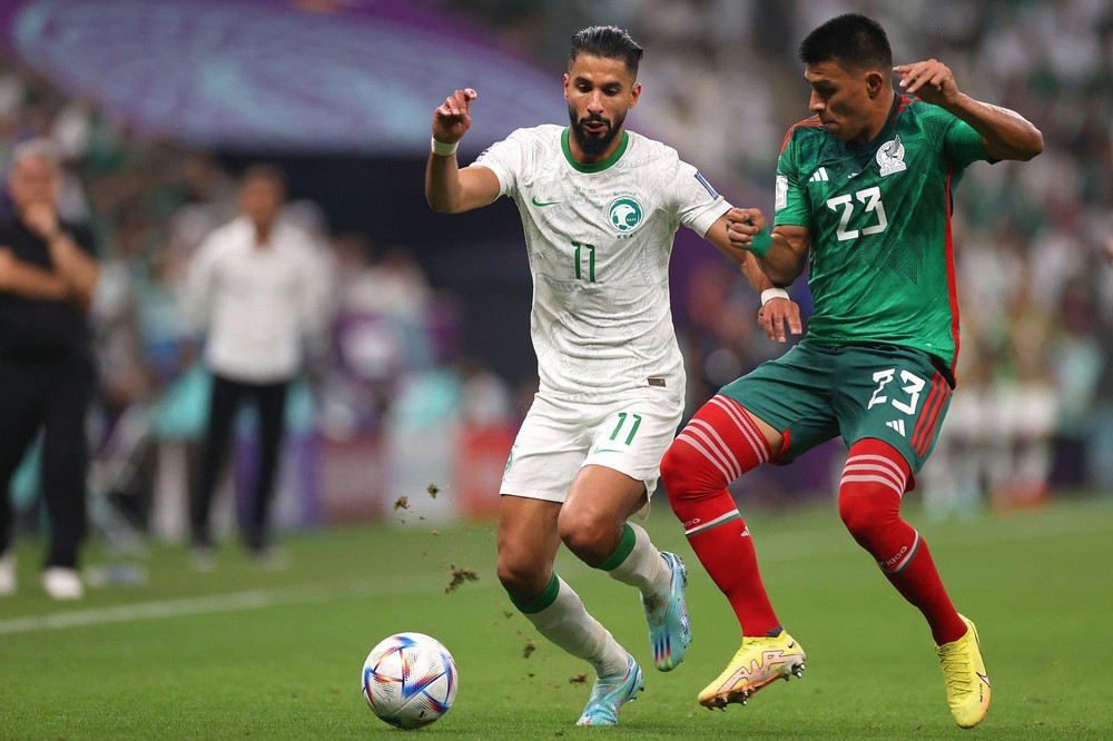 Trực tiếp bóng đá Ả Rập Xê Út 0-0 Mexico: Đại diện châu Á gặp khó - Ảnh 1.