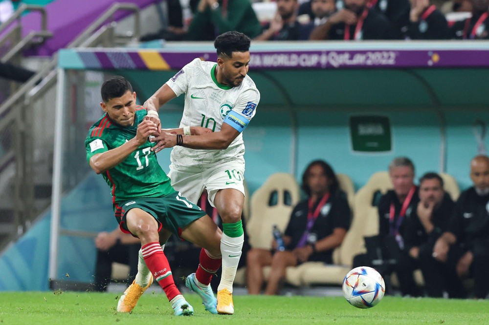 Trực tiếp bóng đá Ả Rập Xê Út 0-2 Mexico: Siêu phẩm đá phạt - Ảnh 1.