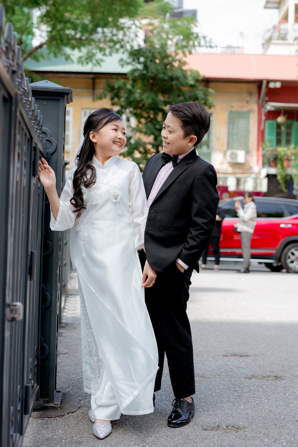 Đôi vợ chồng tí hon vừa làm đám cưới tại Nghệ An: Nhiều lúc đi đường hay bị nhầm là chị em - Ảnh 10.