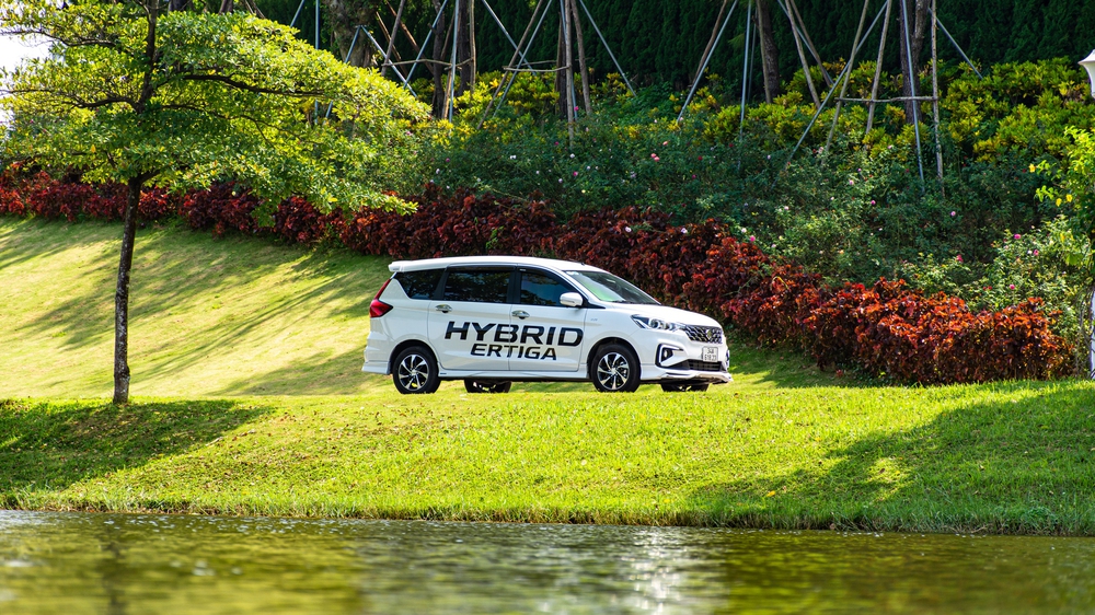 Đánh giá Suzuki Hybrid Ertiga - Xe xanh thú vị hơn thông số trên giấy nhưng còn điểm cần cải thiện - Ảnh 28.