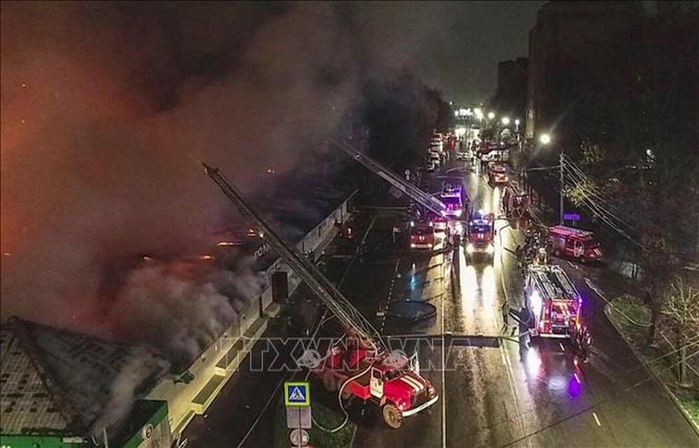 Nga: Hộp đêm bùng cháy sau phát súng của kẻ say rượu, ít nhất 15 người thiệt mạng - Ảnh 4.