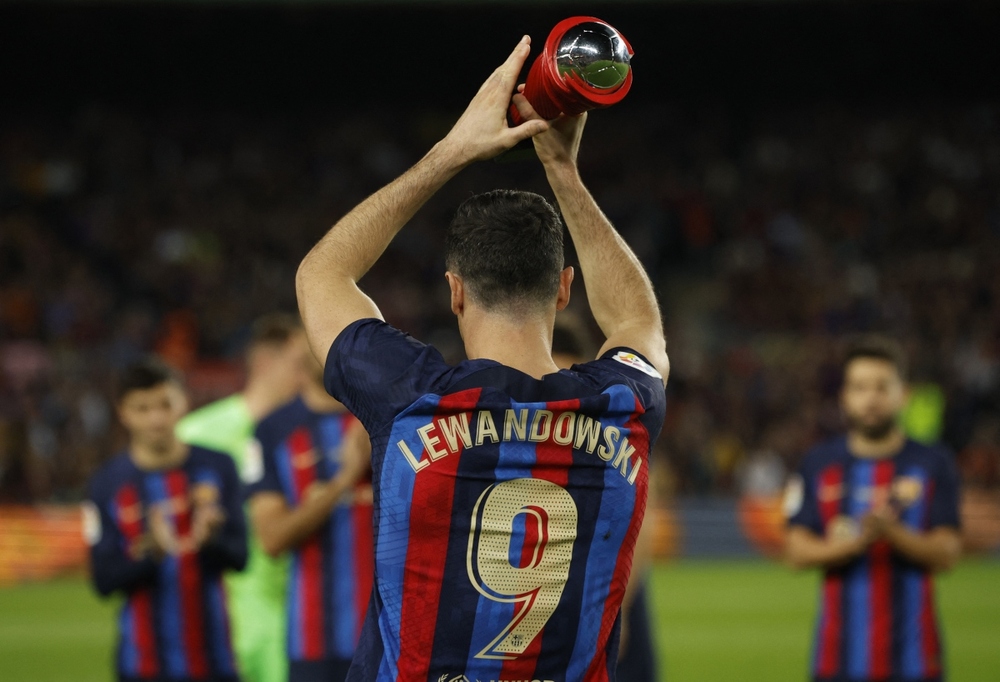 Barca thắng dễ Almeria ngày Pique giải nghệ - Ảnh 3.