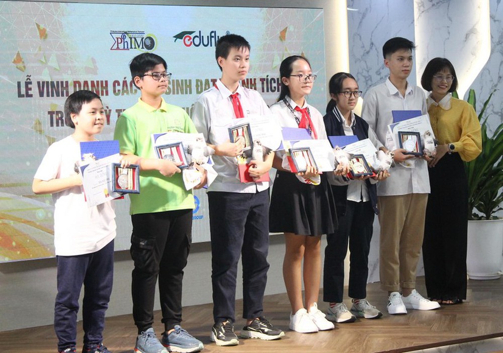 Học sinh Việt Nam thắng lớn tại Kỳ thi Toán quốc tế PhiMo 2022 - Ảnh 4.