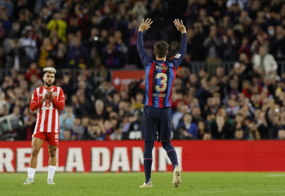 Barca thắng dễ Almeria ngày Pique giải nghệ - Ảnh 10.