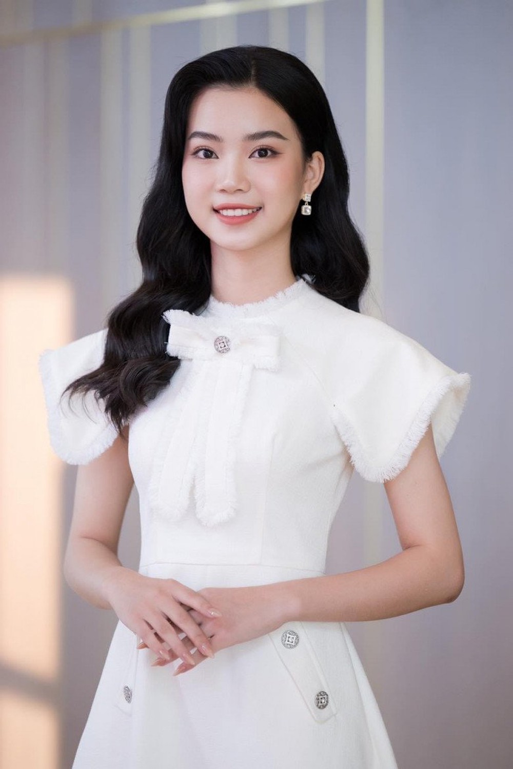 Hotgirl 19 tuổi xuất thân từ lò đào tạo hoa hậu ghi danh Hoa hậu Việt Nam - Ảnh 3.