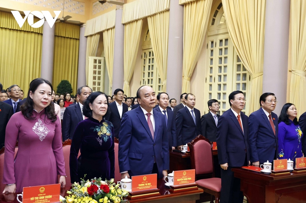 Trao Huy hiệu 40 năm tuổi Đảng tặng Chủ tịch nước Nguyễn Xuân Phúc - Ảnh 7.