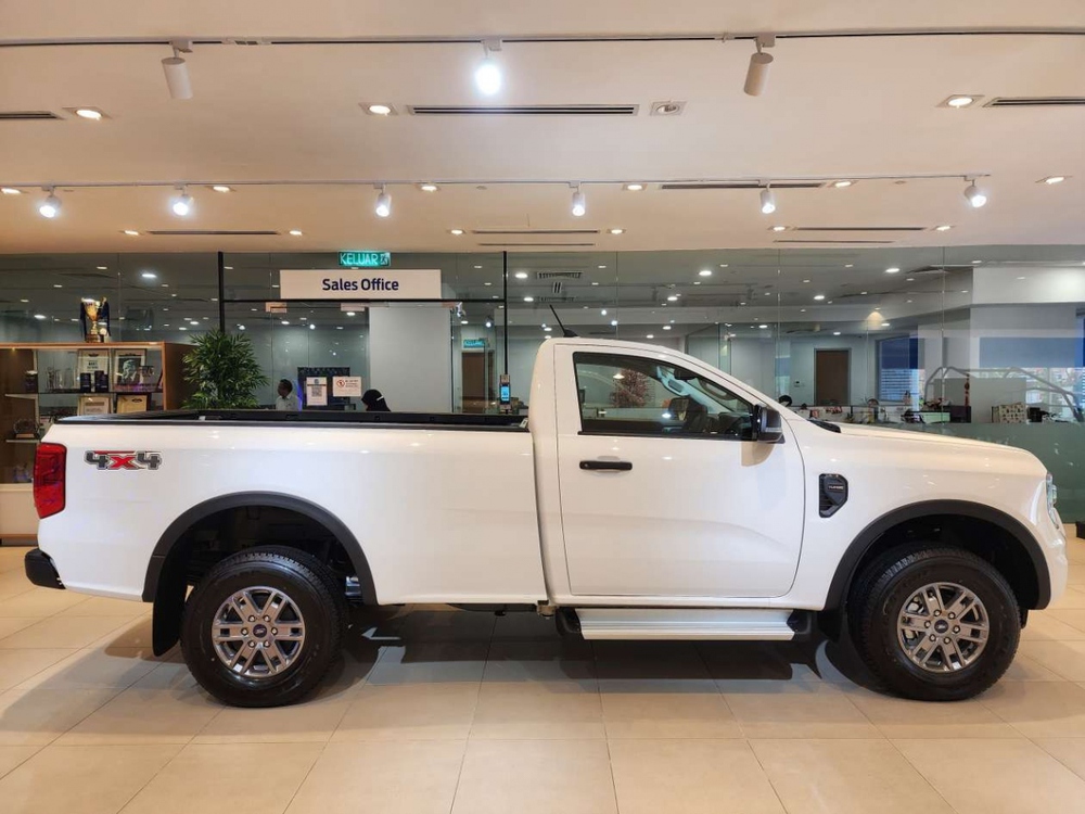 2023 Ford Ranger XL cập bến Malaysia với mức giá 520 triệu đồng - Ảnh 3.