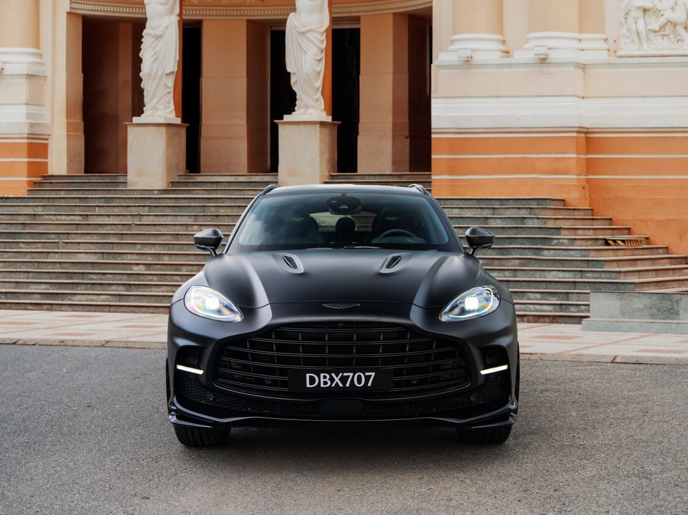 Ra mắt Aston Martin DBX707 tại Việt Nam: Giá từ 21,8 tỷ đồng, ông Đặng Lê Nguyên Vũ là khách hàng đầu tiên - Ảnh 14.