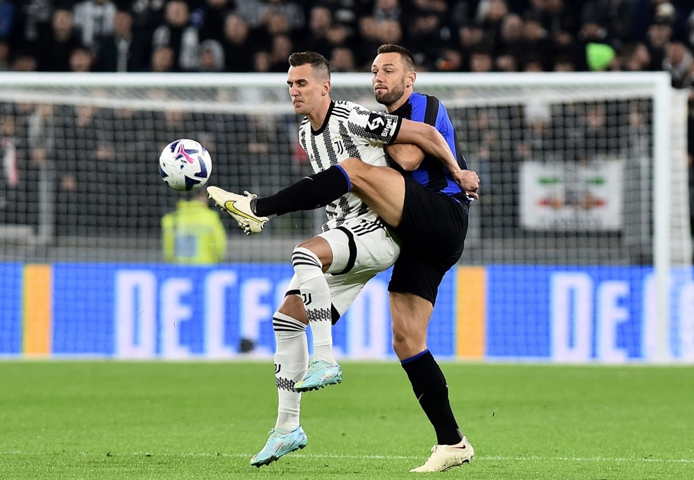 Juventus thổi lửa vào cuộc đua top 4 Serie A sau trận thắng Inter Milan - Ảnh 2.