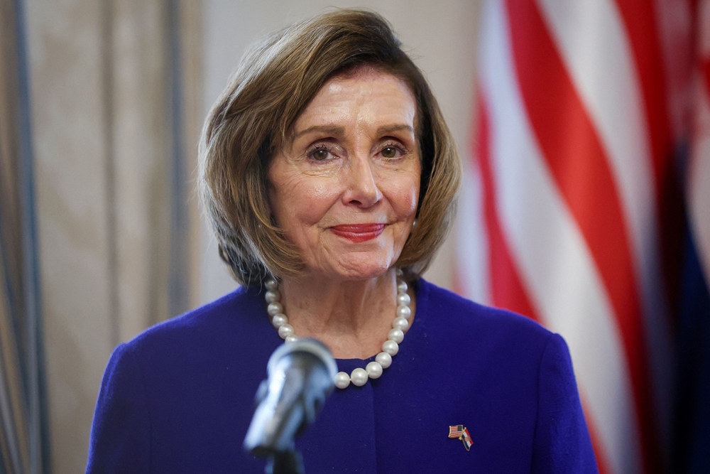 Chủ tịch Hạ viện Mỹ Nancy Pelosi tái đắc cử nghị sĩ - Ảnh 1.