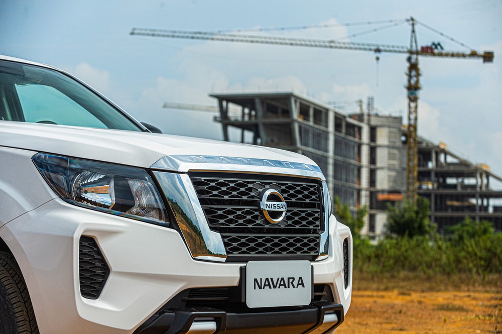 Navara giá rẻ - Toan tính mới của Nissan trong cuộc đua doanh số bán tải tại Việt Nam - Ảnh 5.