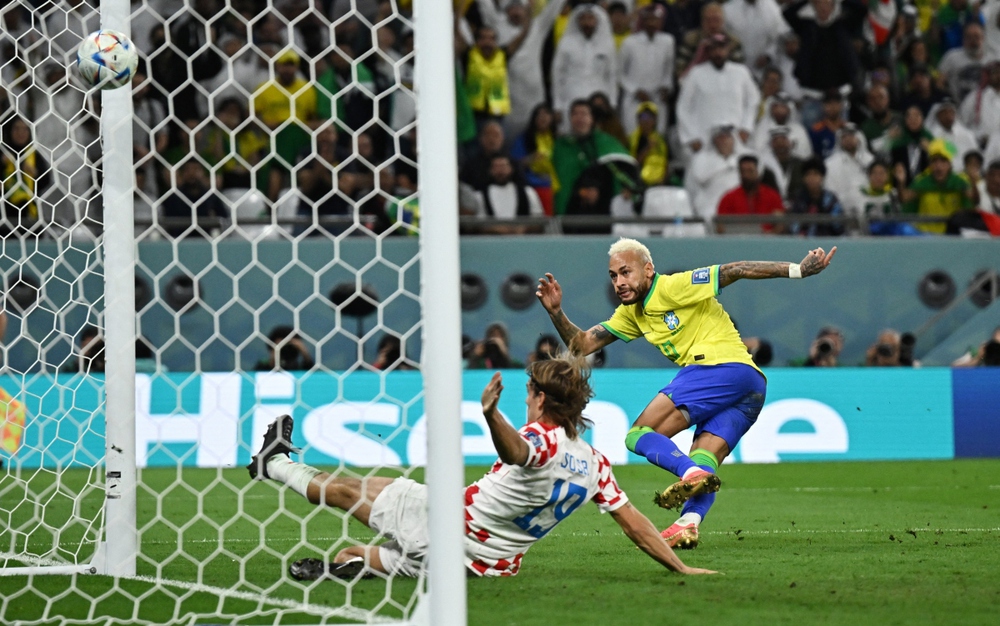 Neymar và dàn sao Brazil bật khóc nức nở khi thua đau Croatia - Ảnh 1.