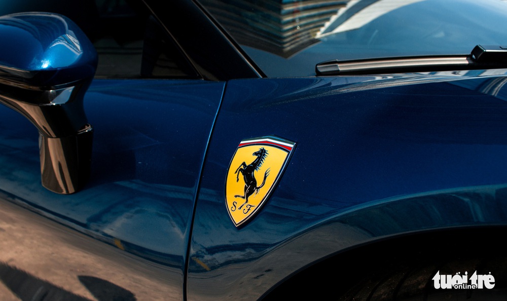 Nguyễn Quốc Cường lái Ferrari SF90 Spider giá hơn 40 tỉ đồng đi đăng ký biển số - Ảnh 7.