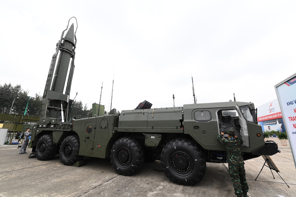 Cận cảnh tên lửa đạn đạo duy nhất ở Đông Nam Á do Việt Nam sở hữu - Ảnh 2.