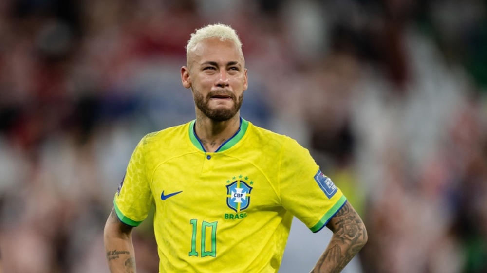 Neymar chưa hết đau đớn, viết tâm thư xúc động chia tay HLV - Ảnh 1.