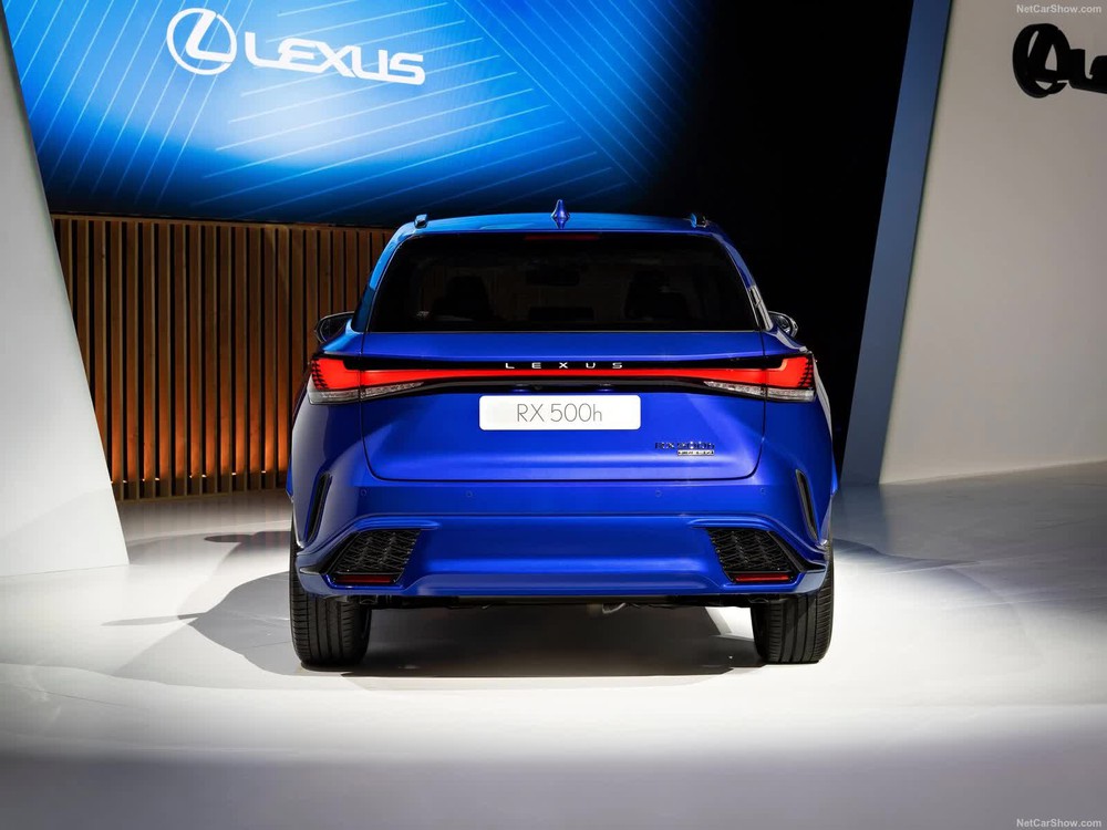 Đại lý chào bán Lexus RX 2023 với giá dự kiến mới: Chỉ từ 3,43 tỷ đồng, ra mắt đầu năm sau - Ảnh 5. Đại lý chào bán Lexus RX 2023 với giá dự kiến mới: Chỉ từ 3,43 tỷ đồng, ra mắt đầu năm sau - Ảnh 5.