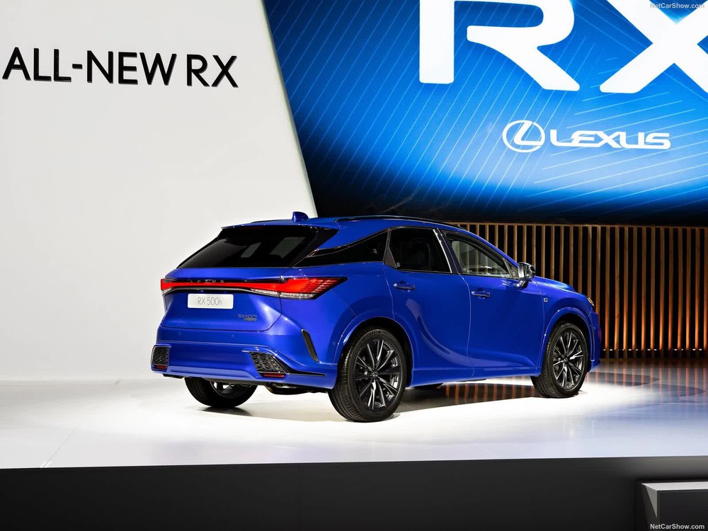 Đại lý chào bán Lexus RX 2023 với giá dự kiến mới: Chỉ từ 3,43 tỷ đồng, ra mắt đầu năm sau - Ảnh 4. Đại lý chào bán Lexus RX 2023 với giá dự kiến mới: Chỉ từ 3,43 tỷ đồng, ra mắt đầu năm sau - Ảnh 4.