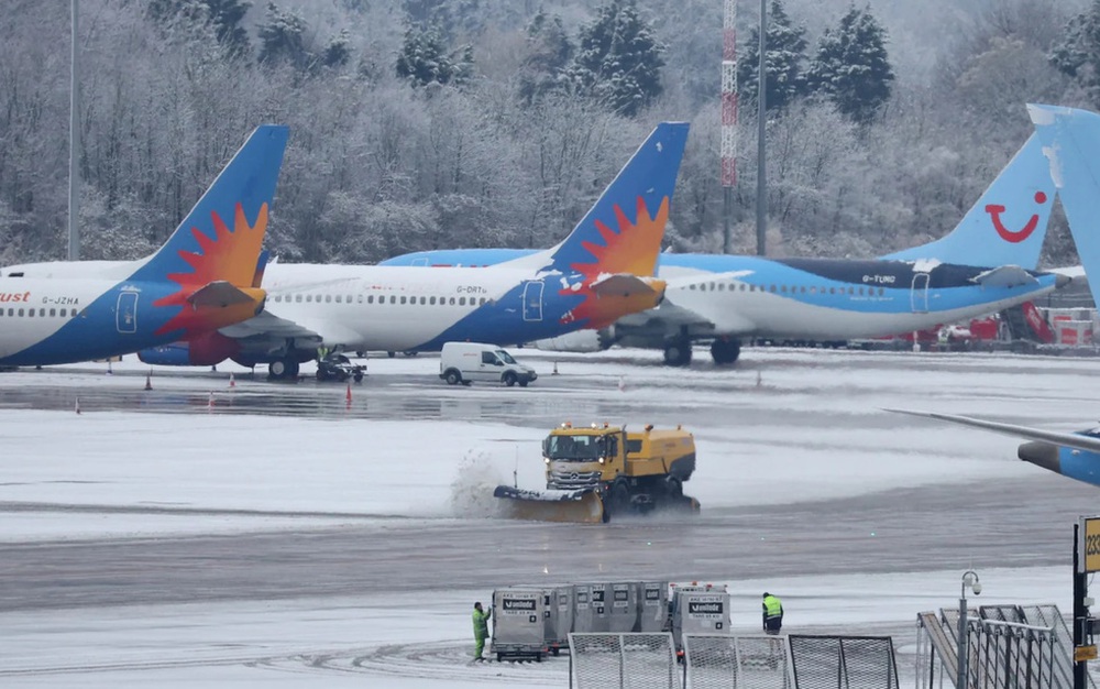 Vương quốc Anh sẵn s&agrave;ng cho t&igrave;nh huống -10 độ C - Ảnh 2.