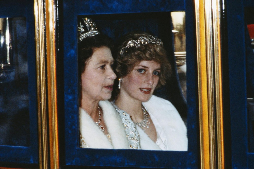 Mối quan hệ giữa Nữ hoàng Elizabeth và Công nương Diana - Ảnh 6.