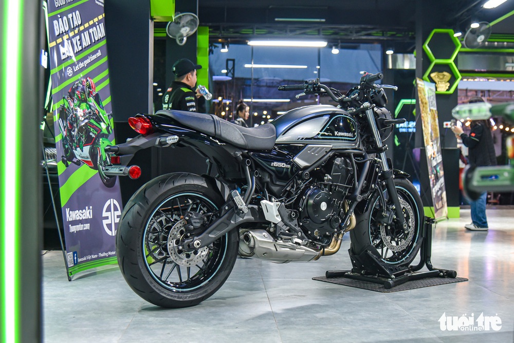 Kawasaki Z650RS - mô tô thể thao dáng cổ điển, giá hơn 200 triệu tại Việt Nam - Ảnh 11. Kawasaki Z650RS - mô tô thể thao dáng cổ điển, giá hơn 200 triệu tại Việt Nam - Ảnh 11.
