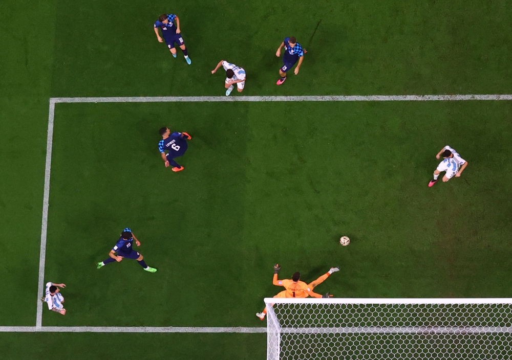 TRỰC TIẾP Argentina 3-0 Croatia: Messi và Alvarez toả sáng rực rỡ - Ảnh 1.