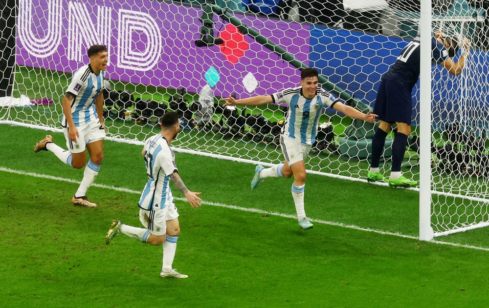 TRỰC TIẾP Argentina 2-0 Croatia: Messi mở tỷ số, Alvarez nhân đôi cách biệt - Ảnh 2.