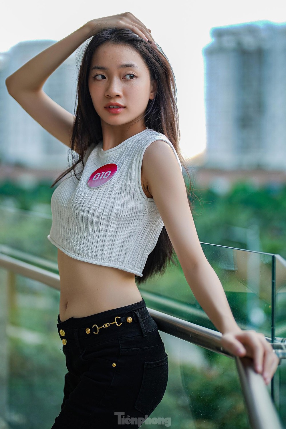 Thí sinh có vòng eo 54 cm ở Hoa hậu Việt Nam 2022 - Ảnh 3.
