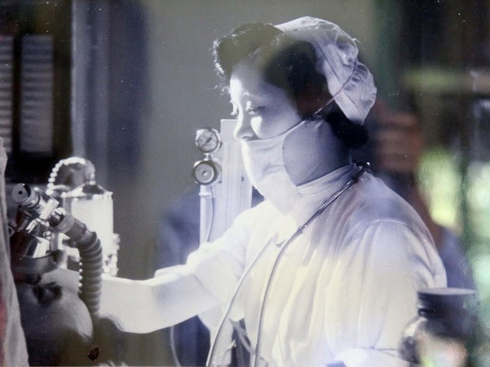 Bà Vi Thị Nguyệt Hồ, vợ cố giáo sư Tôn Thất Tùng, qua đời - Ảnh 1.
