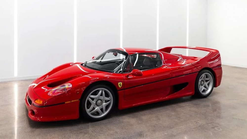 Chiêm ngưỡng siêu xe Ferrari F50 35 năm tuổi vẫn đẹp như mới - Ảnh 1.