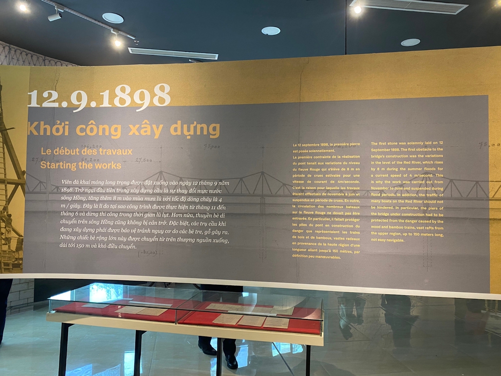 Nhiều tài liệu quý lần đầu được công bố tại triển lãm “Cầu Long Biên - Chứng nhân lịch sử” - Ảnh 6.