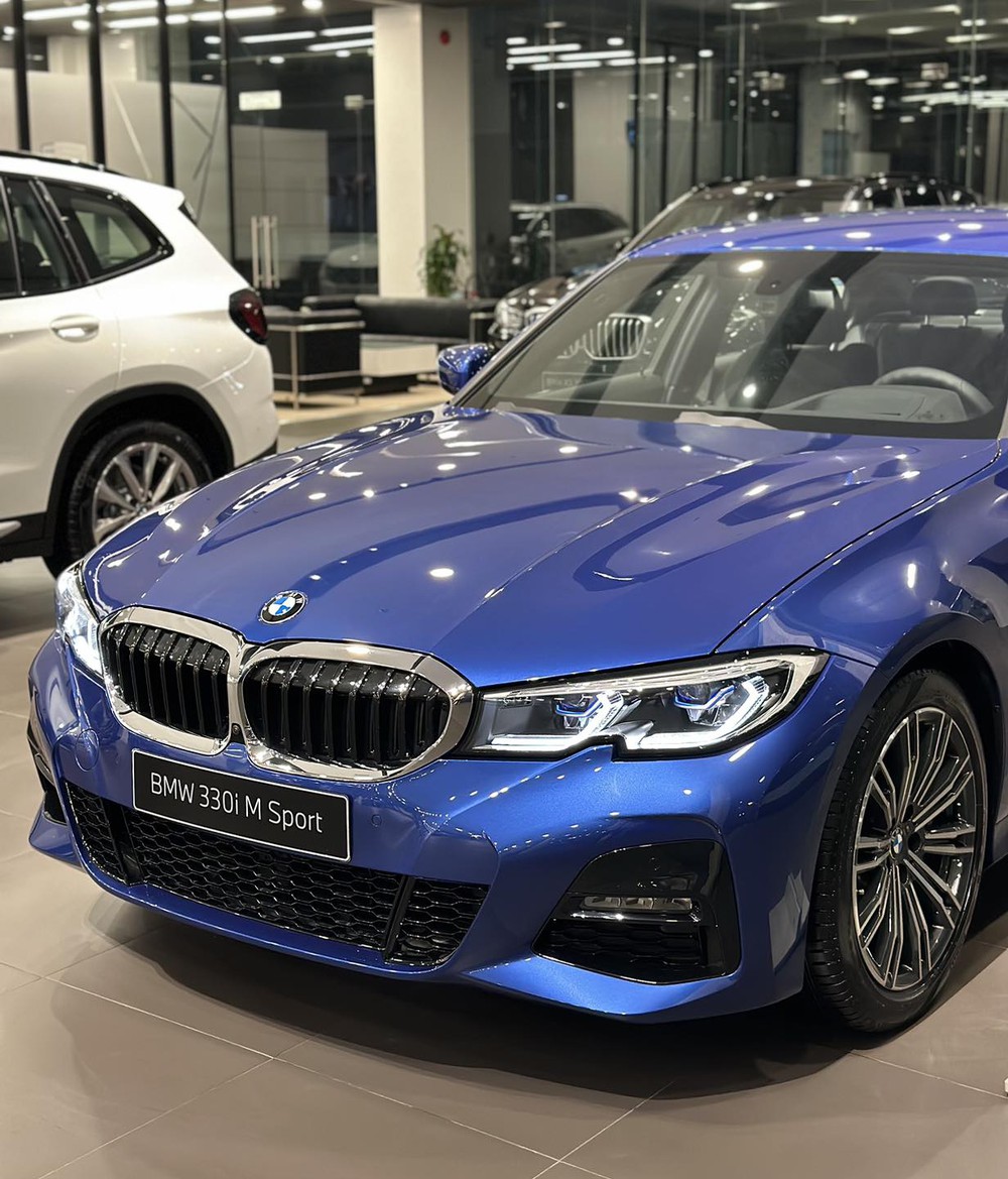 Ảnh chi tiết BMW 3 Series lắp ráp: Nâng cấp nhiều trang bị từ bản tiêu chuẩn, rẻ hơn xe nhập 815 triệu đồng - Ảnh 12.