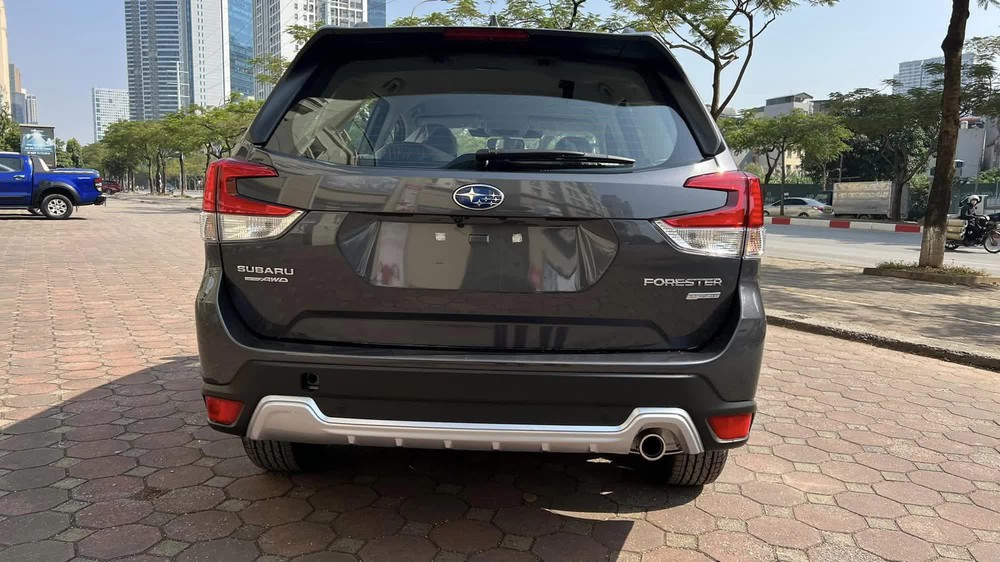 Subaru Forester 2023 ồ ạt về đại lý: Giá từ 969 triệu đồng, thêm công nghệ an toàn, đấu CX-5 và Tucson - Ảnh 5.