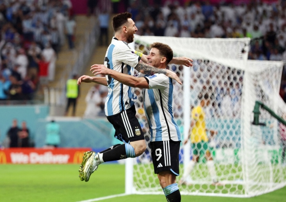 Julian Alvarez: Đối tác tin cậy giúp Messi quên nỗi đau World Cup 2014 - Ảnh 2.