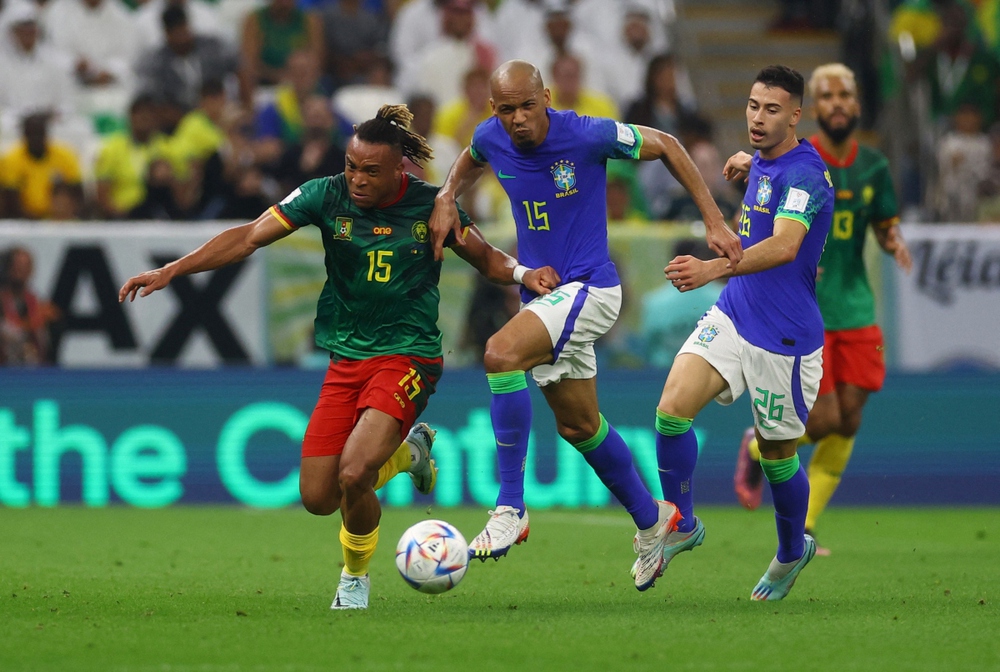 Trực tiếp Cameroon 0-0 Brazil: Sao MU biểu diễn trên sân cỏ - Ảnh 1.
