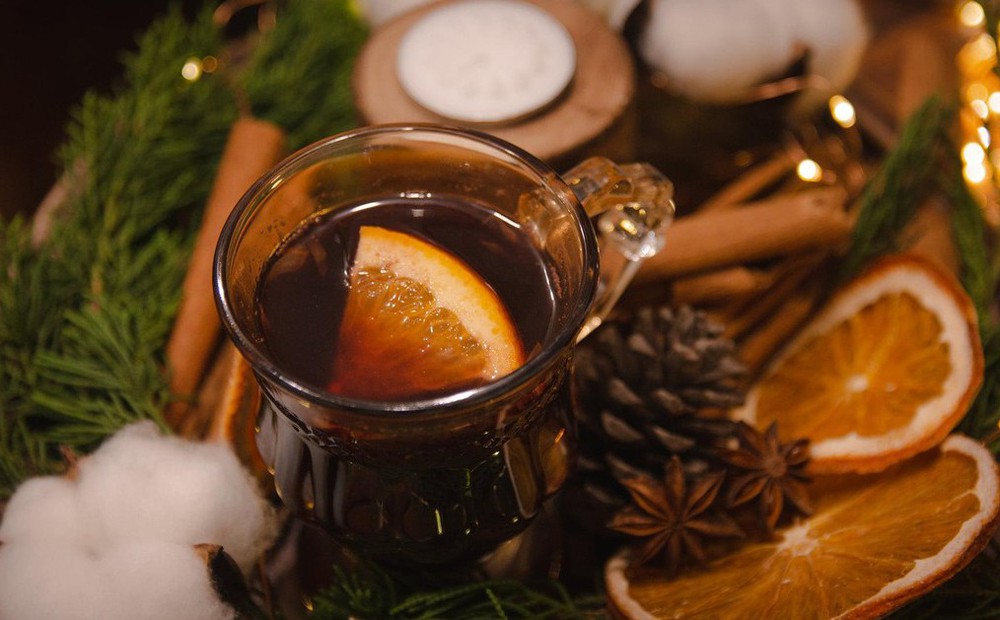 Cách pha chế 3 món đồ uống thơm ngon, ấm áp cho mùa Giáng sinh