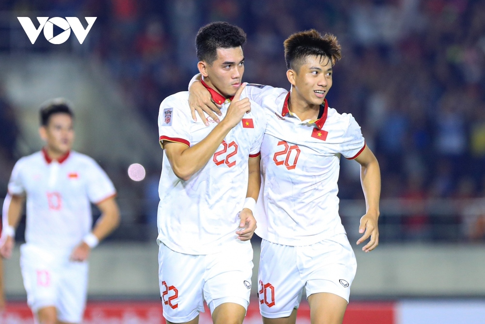 Toàn cảnh: ĐT Việt Nam khởi đầu AFF Cup 2022 bằng chiến thắng hoành tráng - Ảnh 1.