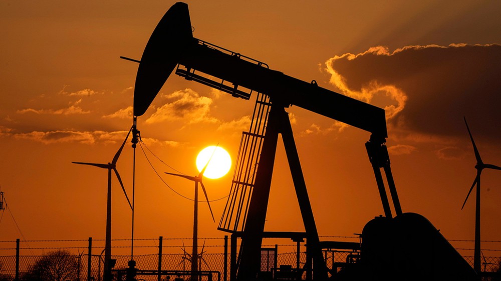 OilPrice: Kỷ nguyên dầu giá rẻ đã kết thúc vĩnh viễn, OPEC đang hụt hàng triệu thùng mỗi ngày và điều đó sẽ không thay đổi - Ảnh 1.