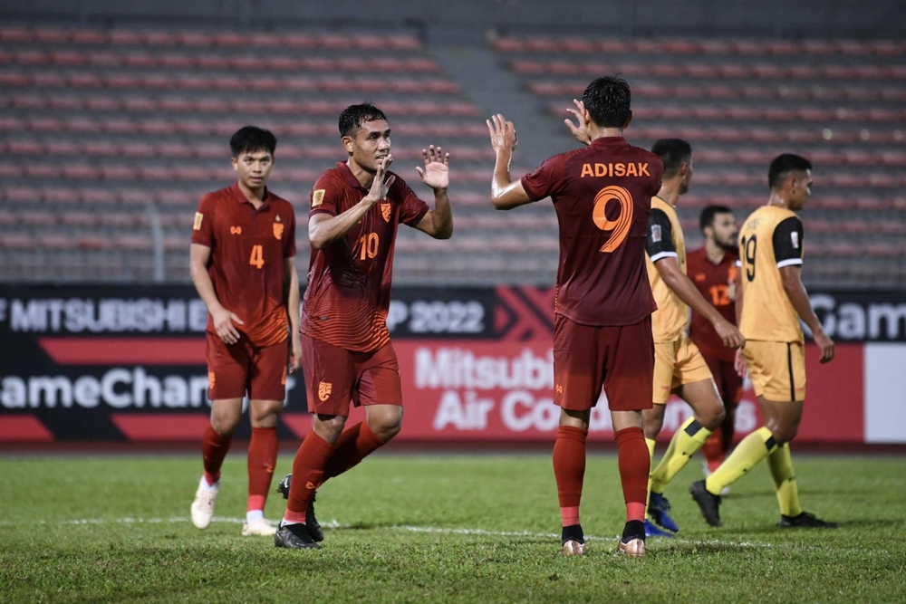 Bảng xếp hạng AFF Cup 2022 mới nhất: Thái Lan không thi đấu vẫn dẫn đầu - Ảnh 1.