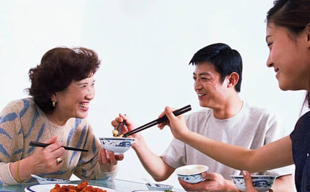 Góp hơn 1 tỷ mua nhà mà con rể không cho tôi cùng đứng tên sổ đỏ
