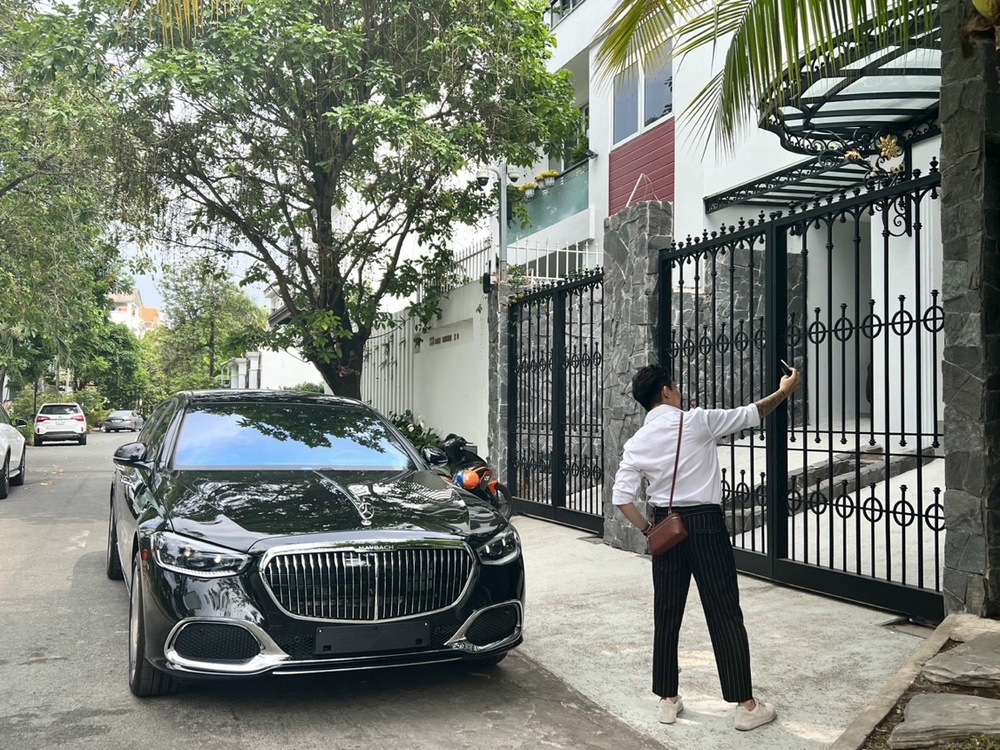 Phạm Trần Nhật Minh mua Mercedes-Maybach S 450 giá 8,2 tỷ đồng: Xe sang thứ tư được mua về trong 1 tháng - Ảnh 2.