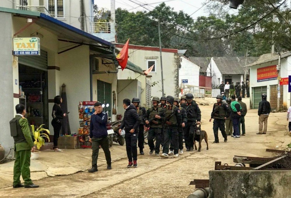 Sơn La: Hơn 300 người truy bắt tên tội phạm ma túy dùng súng chống trả công an - Ảnh 1.