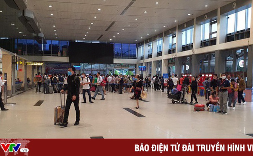 Sân bay Tân Sơn Nhất tăng gần 6.000 chỗ dịp cao điểm Tết