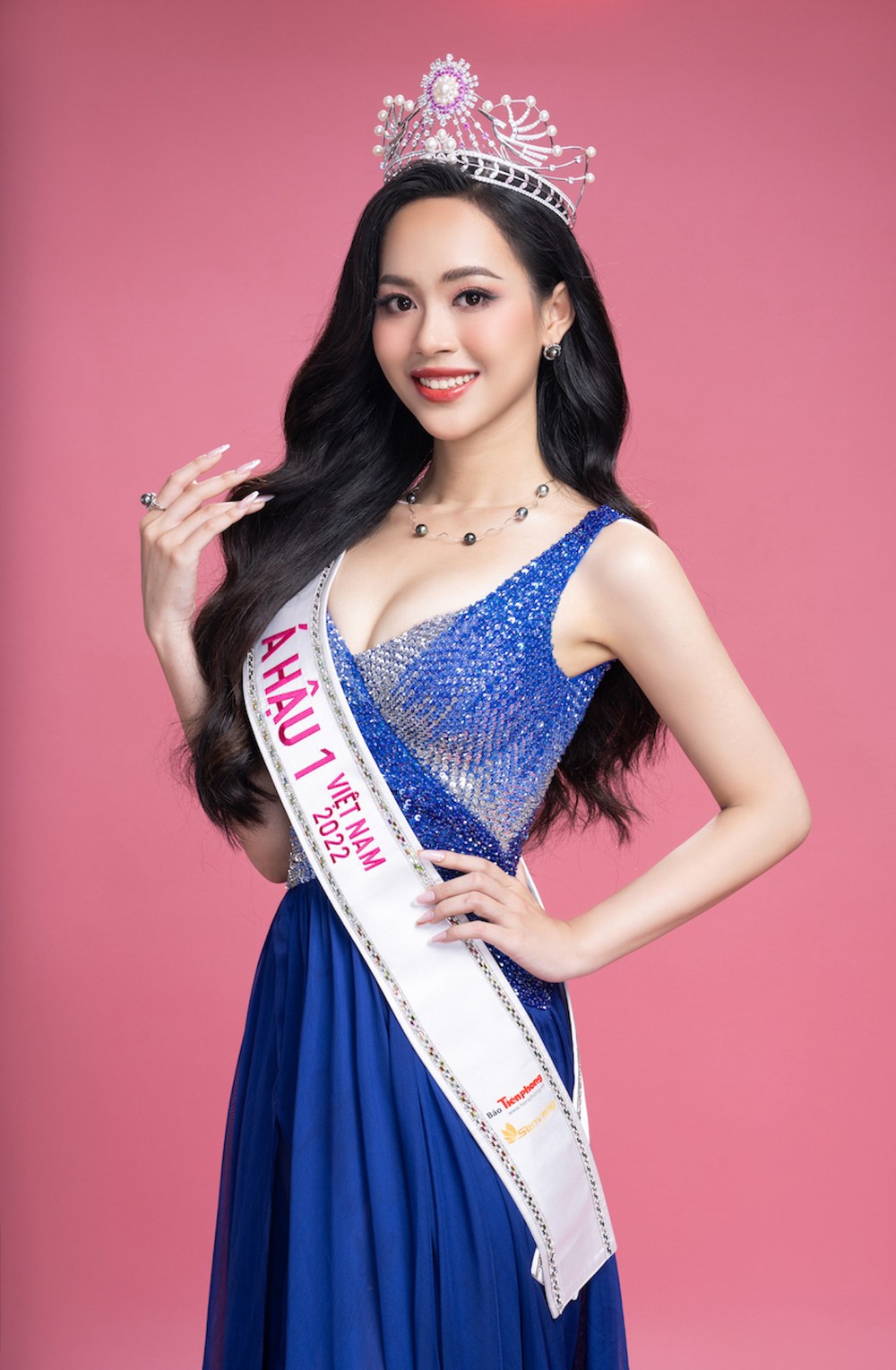 Hoa hậu Huỳnh Thị Thanh Thủy có gương mặt cân đối hiếm có - Ảnh 10.