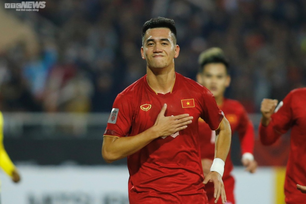 Trực tiếp bóng đá Việt Nam 1-0 Malaysia: Tiến Linh ghi bàn - Ảnh 1.