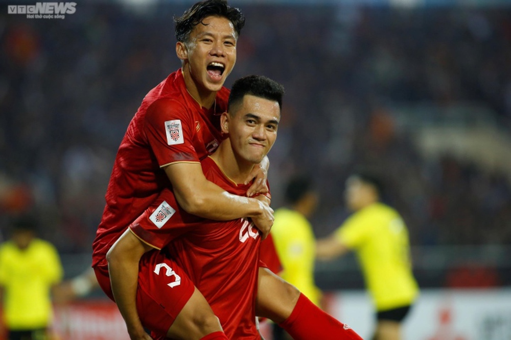 Trực tiếp bóng đá Việt Nam 3-0 Malaysia: Hoàng Đức ghi bàn - Ảnh 1.