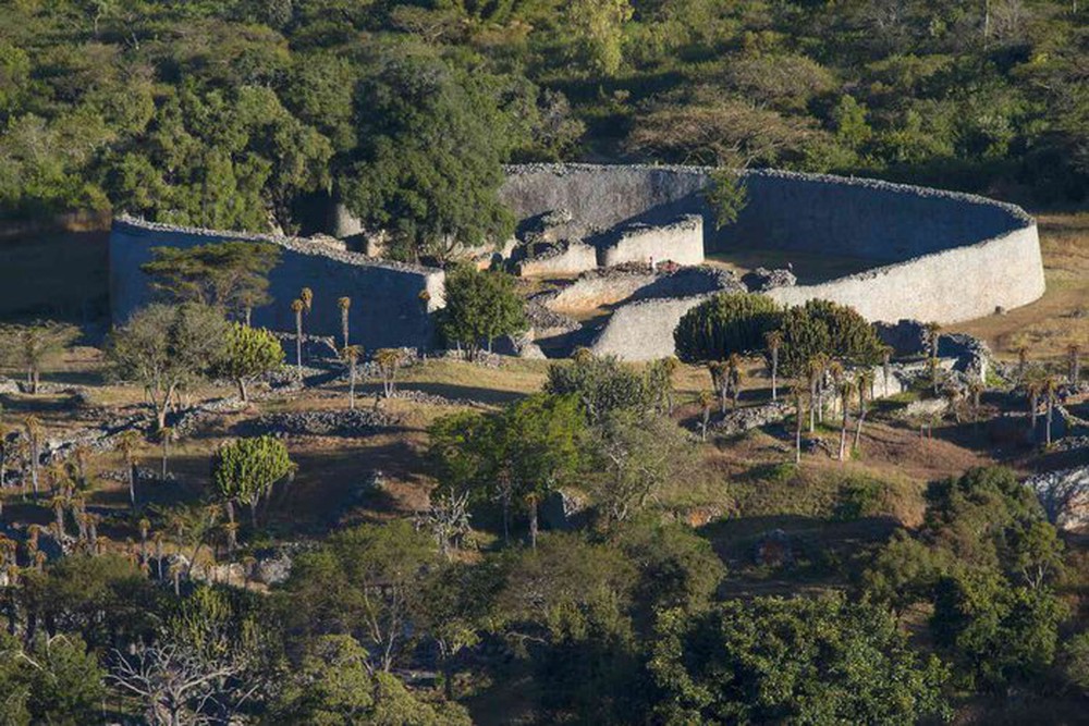 Great Zimbabwe: Tàn tích kỳ lạ của châu Phi - Ảnh 3.